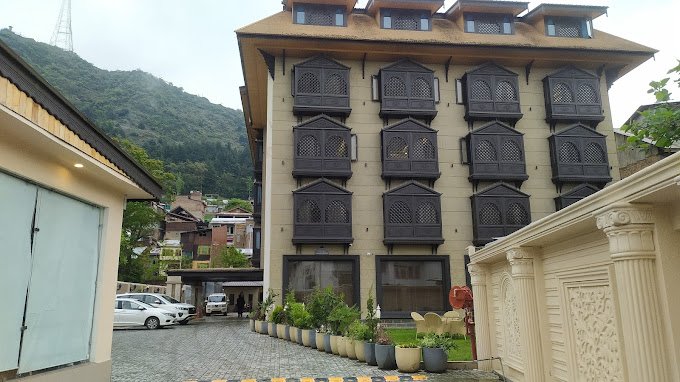 Hotel Snowland Srinagar